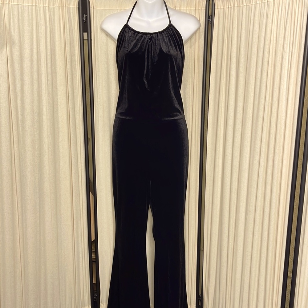 NWOT- BLACK BELL BOTTOM JUMPSUIT SIZE SMALL